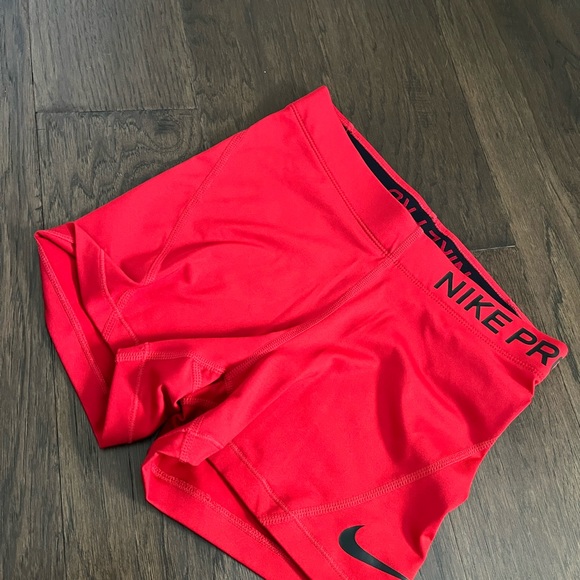 TWO Nike spandex shorts in size small - Picture 6 of 6